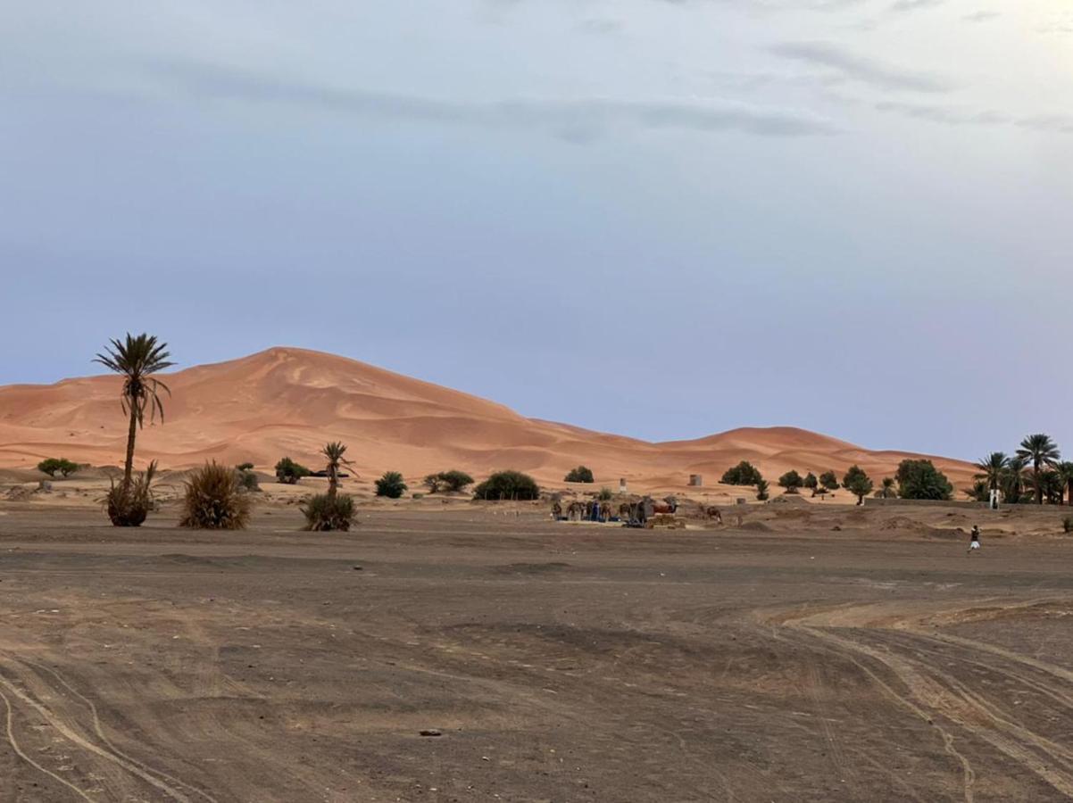 Riad Aicha & Camel Trekking Merzouga Exteriör bild